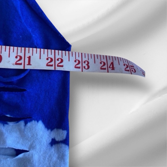 Unique METALLICA Top — Distressed crop tank large concert band tee graphic - Picture 6 of 8